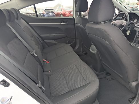 Used 2019 Hyundai Elantra SE w/ Cargo Package FWD image 28
