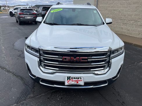 Used 2020 GMC Acadia SLE w/ Driver Convenience Package image 3
