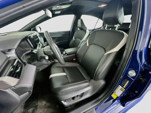 Used 2025 Toyota Camry SE FWD image 13