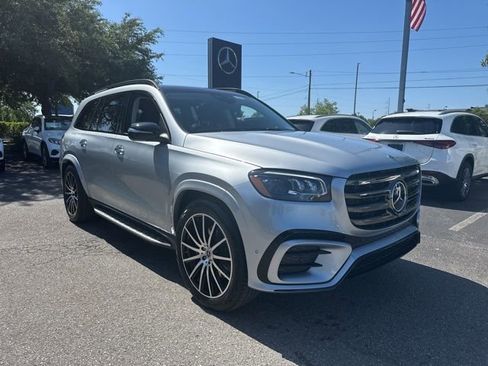 New 2026 Mercedes-Benz GLS 450 4MATIC image 9