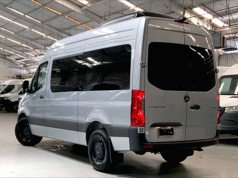 Used 2025 Mercedes-Benz Sprinter 2500 image 6