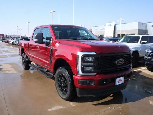 New 2026 Ford F250 XLT w/ XLT Premium Package AWD/4WD image 1