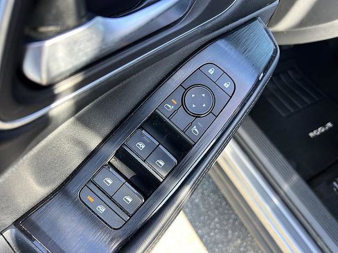 Certified 2021 Nissan Rogue SV w/ Premium Package image 21