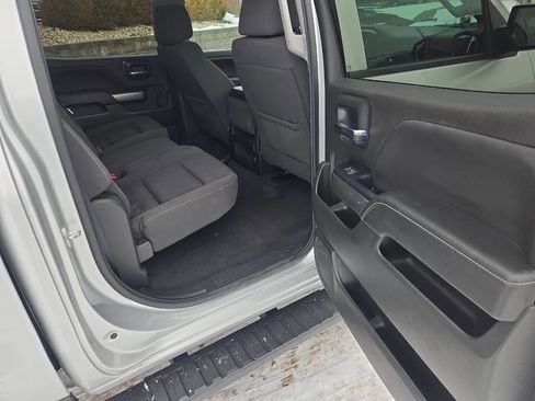 Used 2018 Chevrolet Silverado 1500 LT w/ All Star Edition image 37