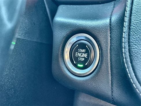 Used 2021 Chevrolet Suburban High Country image 36