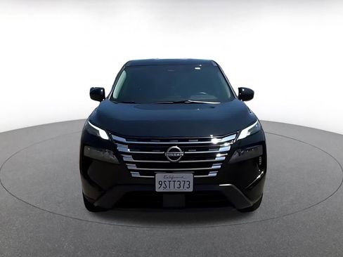 Used 2025 Nissan Rogue SV FWD image 3
