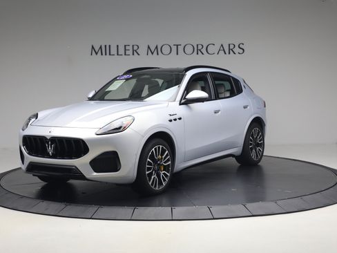 Used 2023 Maserati Grecale Modena AWD/4WD image 2
