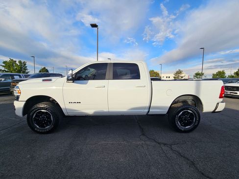 Used 2024 RAM 2500 Laramie AWD/4WD image 9