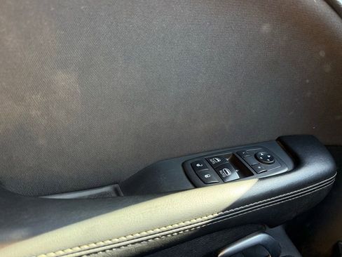 Used 2021 Dodge Challenger SXT RWD image 11