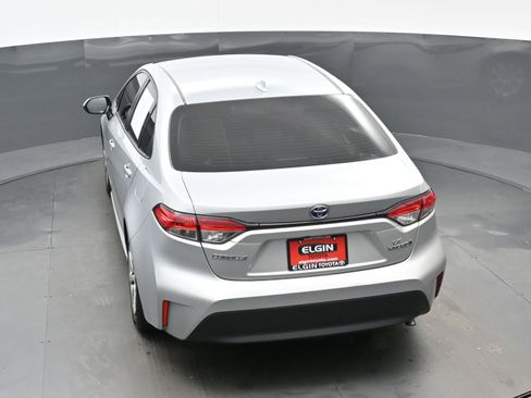 Used 2023 Toyota Corolla LE image 36
