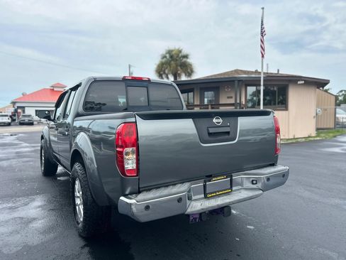 Used 2016 Nissan Frontier SV w/ SV Value Truck Package RWD image 8