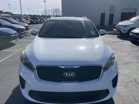 Used 2019 Kia Sorento LX w/ LX V6 Convenience Package image 3