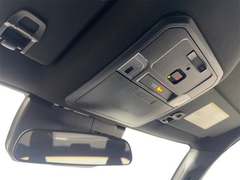 Used 2025 Toyota Tacoma SR image 73