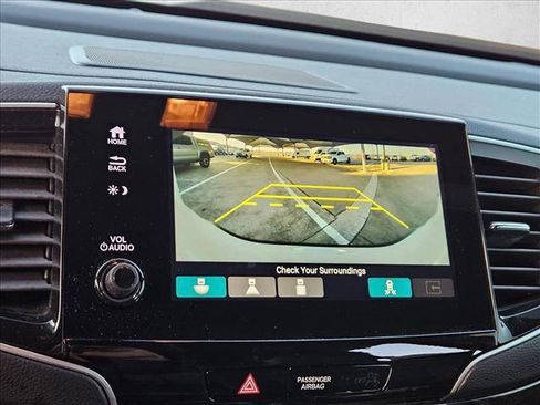 Used 2025 Honda Passport Black Edition image 18