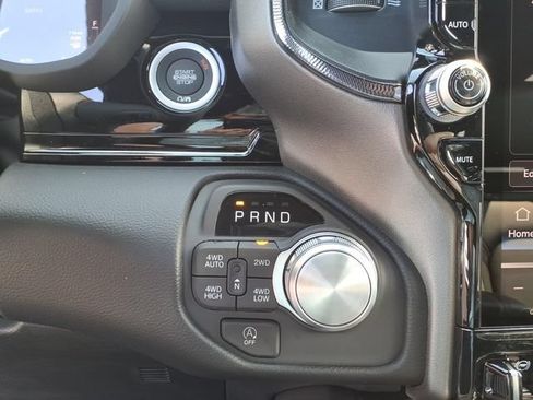 New 2026 RAM 1500 Laramie AWD/4WD image 21