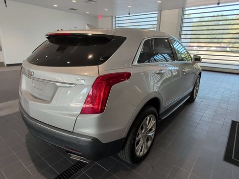Used 2019 Cadillac XT5 Luxury w/ LPO, Radiant Package AWD/4WD image 3