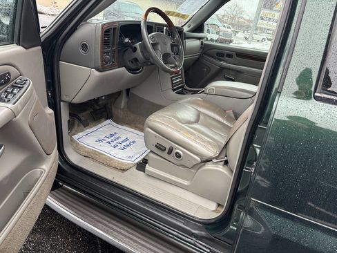 Used 2003 Cadillac Escalade EXT image 9