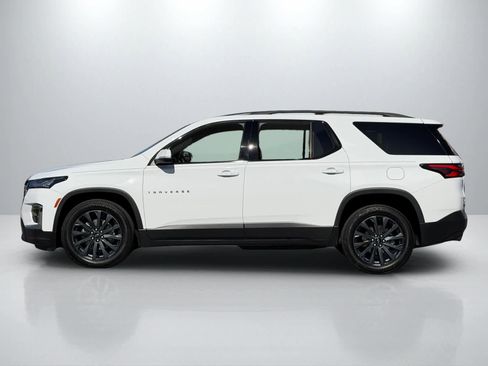 Used 2023 Chevrolet Traverse RS AWD/4WD image 2