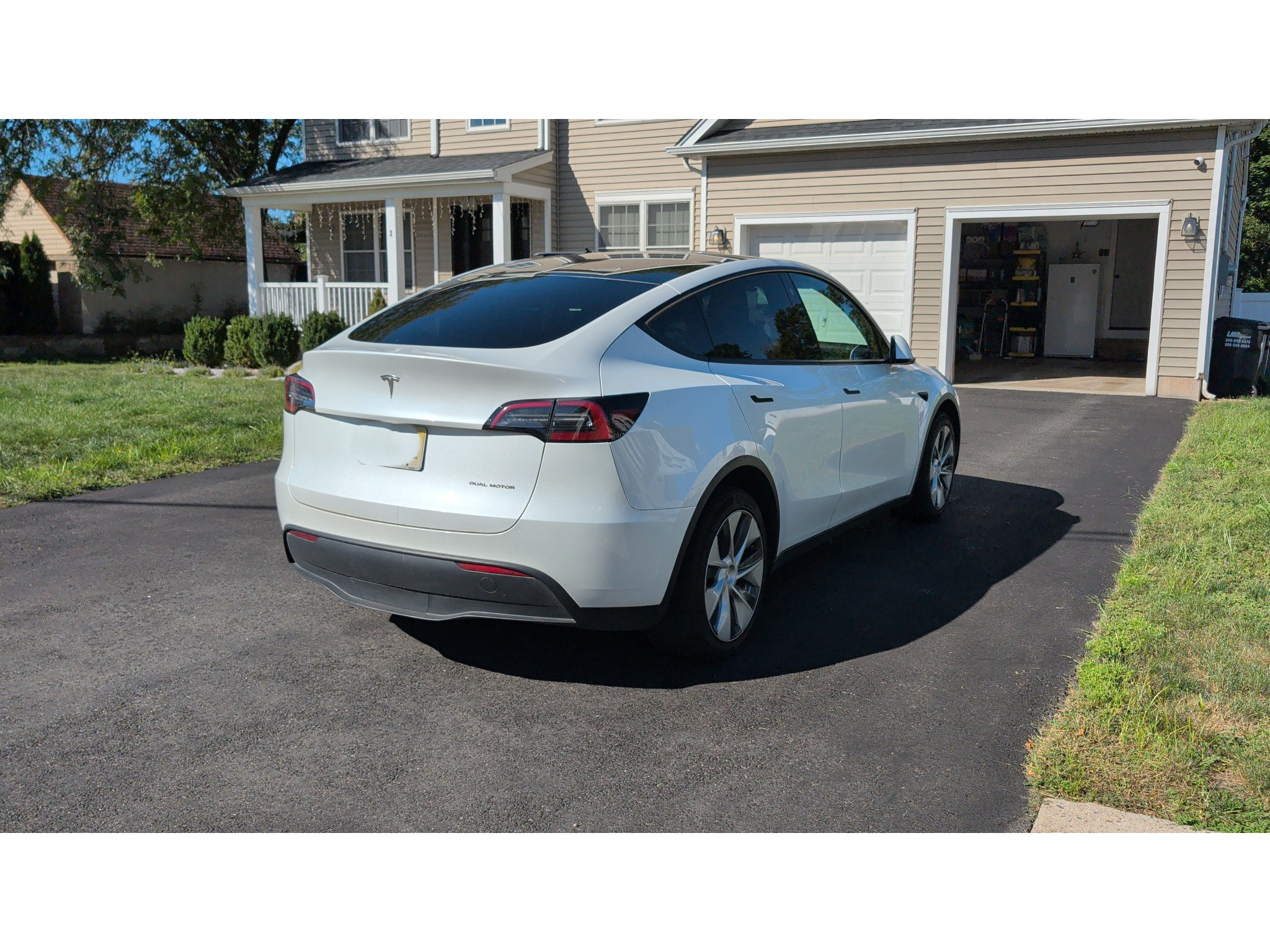 Used 2023 Tesla Model Y Long Range AWD/4WD image 6