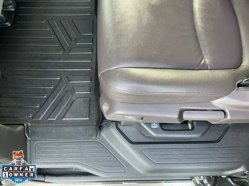 Used 2018 Honda Odyssey Touring image 29