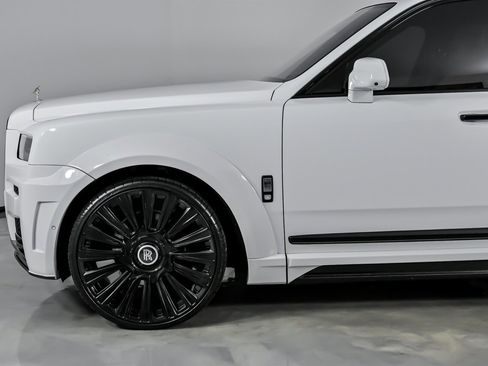 Used 2022 Rolls-Royce Cullinan image 7