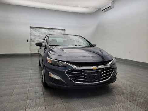 Used 2020 Chevrolet Malibu LT image 14