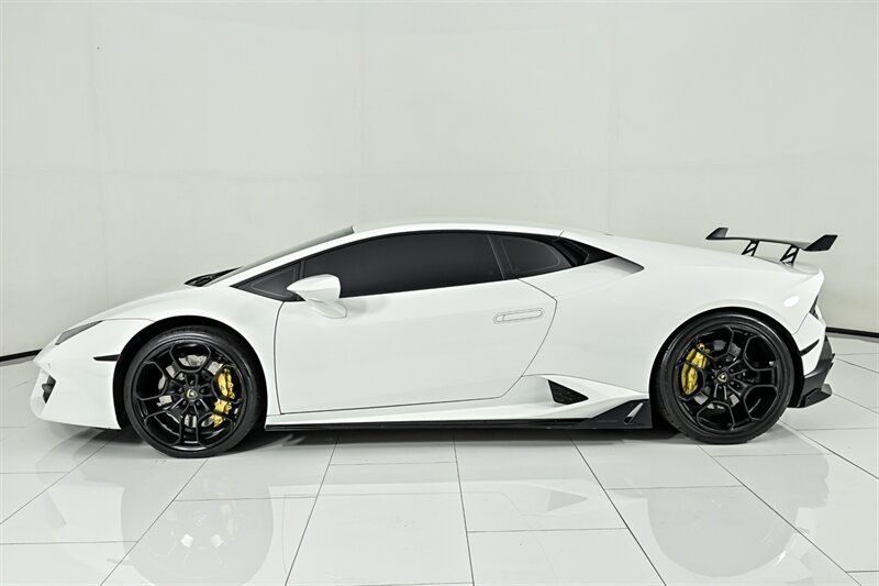 Used 2016 Lamborghini Huracan LP 580-2 RWD image 7
