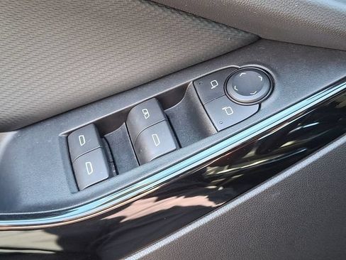 Used 2025 Chevrolet Equinox LT FWD image 20