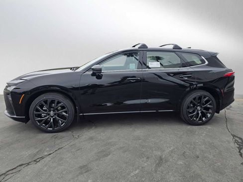 New 2025 Toyota Crown Signia image 6