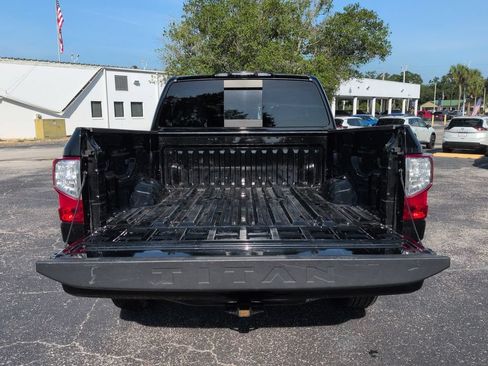 Used 2024 Nissan Titan SV AWD/4WD image 12