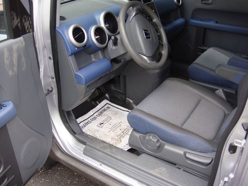 Used 2004 Honda Element EX image 9