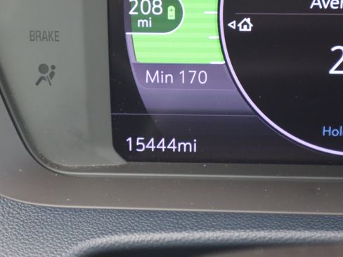 Certified 2023 Chevrolet Bolt EUV Premier image 24