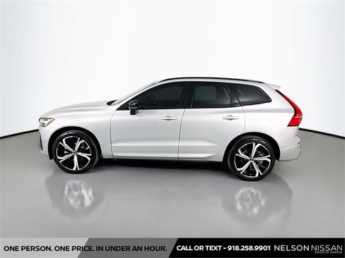 Used 2023 Volvo XC60 B5 Ultimate w/ Climate Package image 8