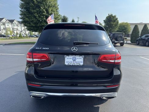 Used 2018 Mercedes-Benz GLC 300 4MATIC w/ Multimedia Package image 5