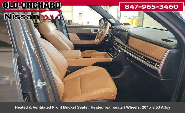 Used 2025 Hyundai Santa Fe Limited AWD/4WD image 7