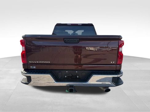 Used 2024 Chevrolet Silverado 2500 LT image 4