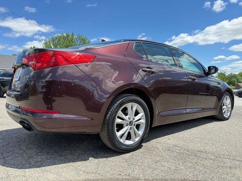 Used 2011 Kia Optima EX w/ Premium Pkg FWD image 10