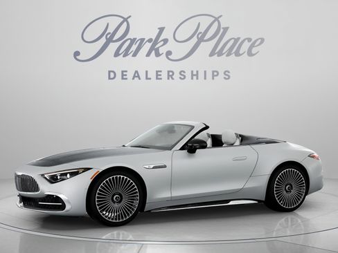 New 2026 Mercedes-Benz Maybach SL 680 image 3