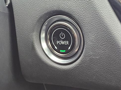 Used 2024 Cadillac Lyriq Sport image 40