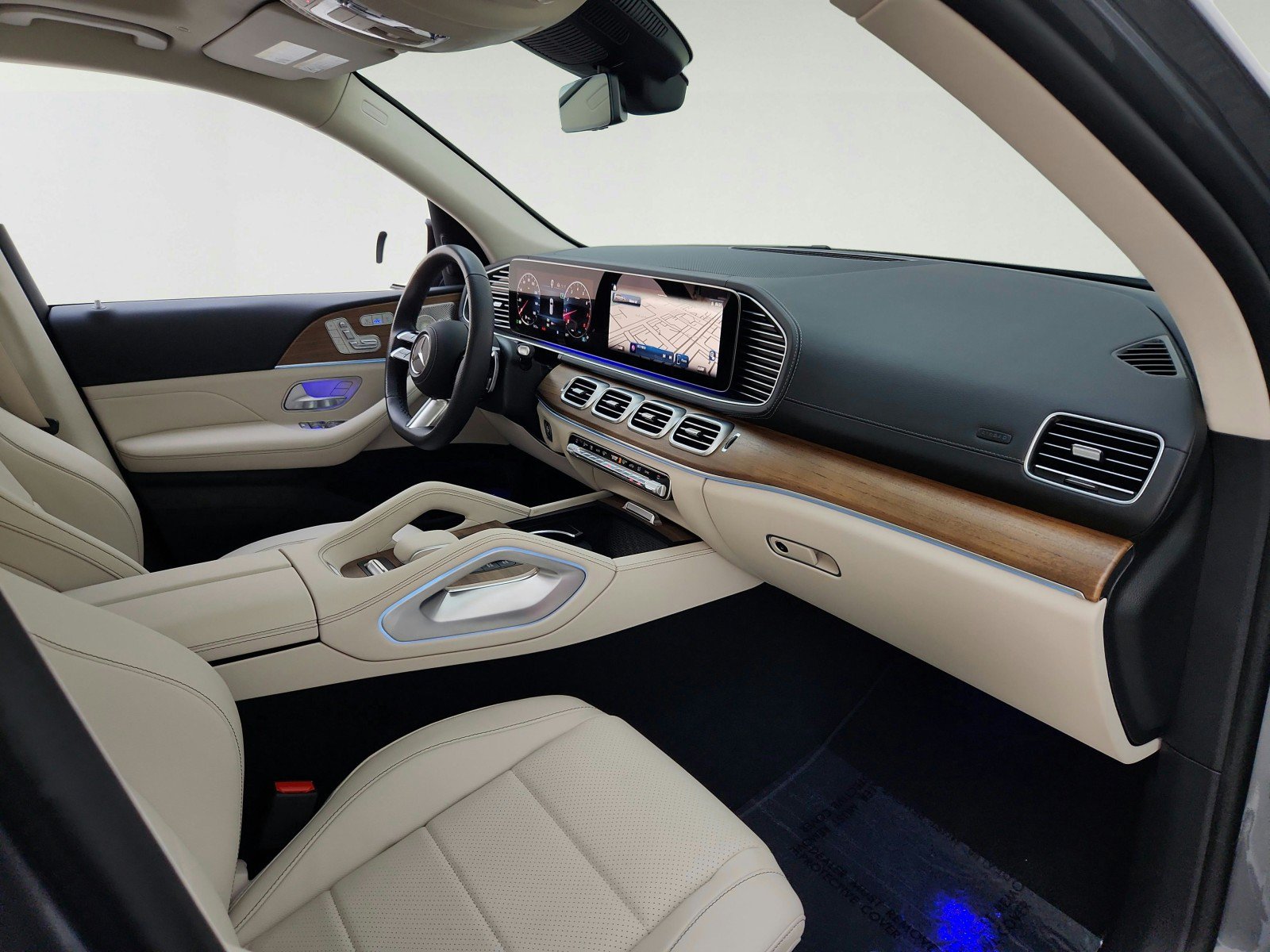 Used 2025 Mercedes-Benz GLS 450 4MATIC w/ AMG Line Exterior image 31