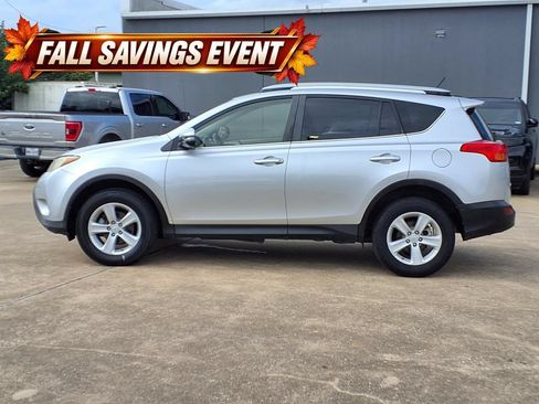 Used 2013 Toyota RAV4 XLE FWD image 5