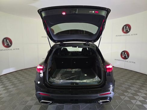 Used 2026 Mercedes-Benz GLC 300 4MATIC image 8