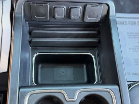 Used 2018 Chevrolet Silverado 1500 High Country image 20