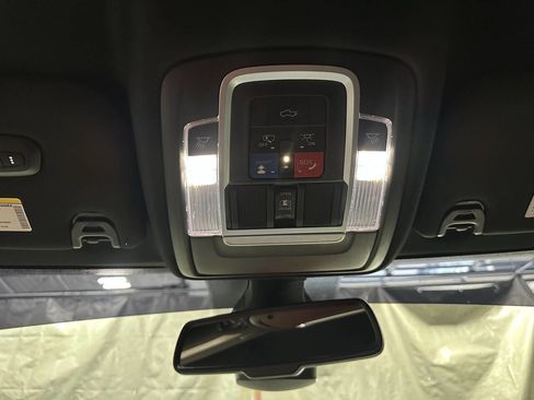 Used 2020 RAM 2500 Laramie w/ Night Edition AWD/4WD image 21