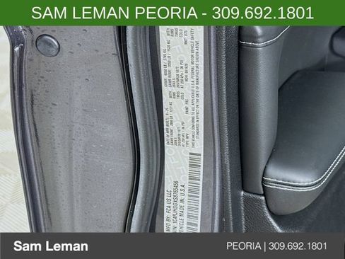 New 2025 Jeep Grand Cherokee Overland w/ Luxury Tech Group IV image 32