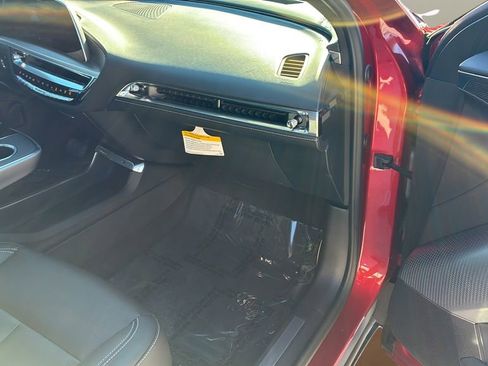 Certified 2024 Cadillac Lyriq Luxury image 10