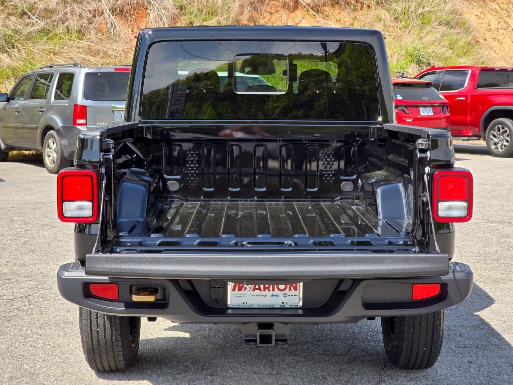 New 2026 Jeep Gladiator Sport AWD/4WD image 13