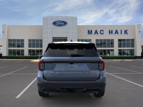New 2025 Ford Explorer ST-Line image 5
