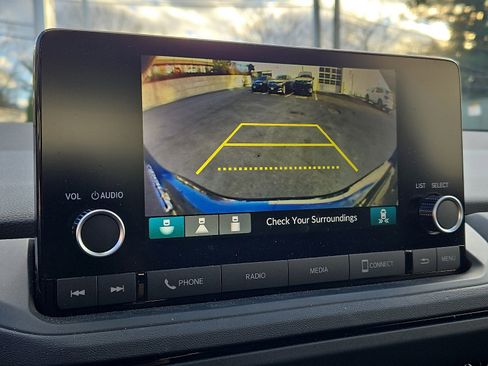 Used 2024 Honda Accord EX image 19