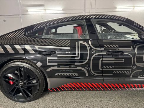 Used 2023 Audi RS e-tron GT image 7